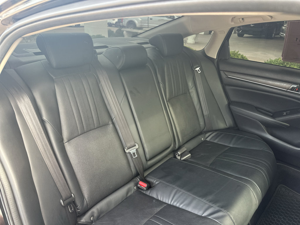 Used 2018 Honda Accord Touring image 36