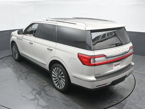 Used 2019 Lincoln Navigator Reserve AWD/4WD image 40