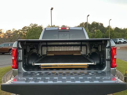 Used 2025 RAM 1500 Big Horn AWD/4WD image 27
