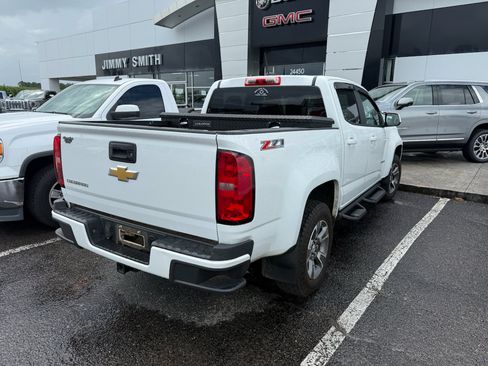 Used 2015 Chevrolet Colorado Z71 AWD/4WD image 3