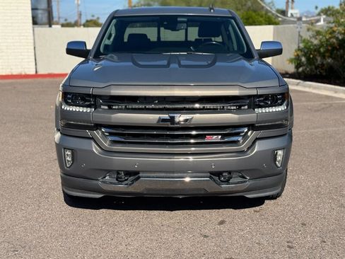 Used 2017 Chevrolet Silverado 1500 LTZ Z71 w/ LTZ Plus Package image 8