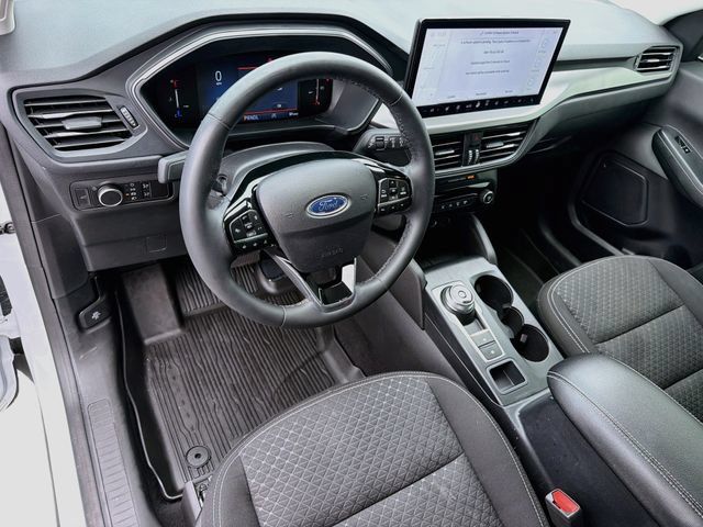 Used 2023 Ford Escape Active w/ Tech Pack #1 AWD/4WD image 9