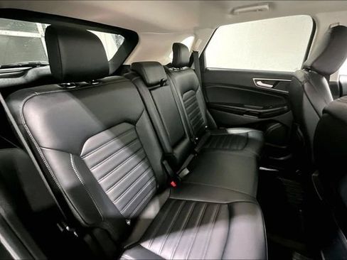 Used 2024 Ford Edge SEL w/ Convenience Package image 26