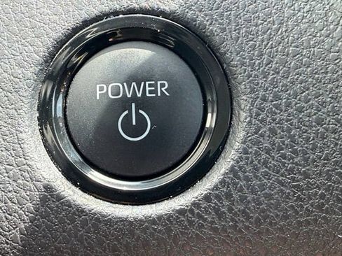 Used 2025 Toyota Camry LE w/ Convenience Package FWD image 19