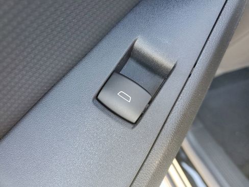 New 2026 Chevrolet Equinox LT w/ Midnight Edition image 15