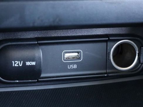 Used 2025 Kia Soul LX image 27