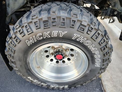 Used 1992 Toyota Pickup Deluxe image 17