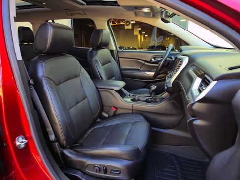 Used 2017 GMC Acadia SLT FWD image 25