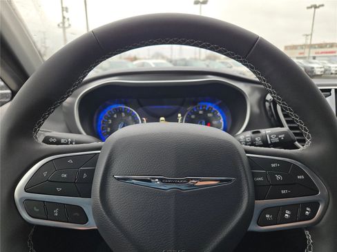 New 2026 Chrysler Pacifica Select image 33