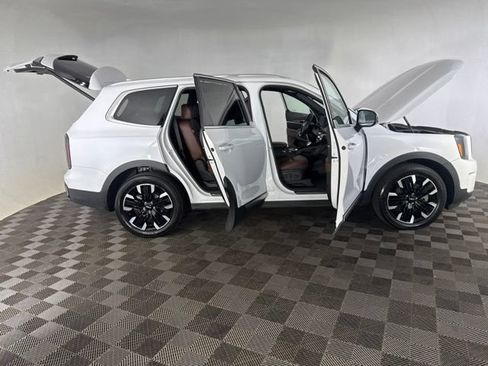 Certified 2024 Kia Telluride SX w/ Towing Package AWD/4WD image 15
