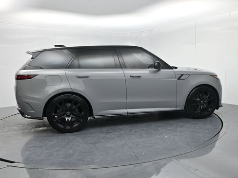 Used 2025 Land Rover Range Rover Sport SV Edition Two image 8