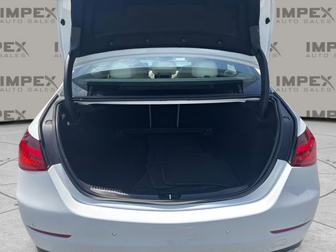 Used 2025 Mercedes-Benz C 300 Sedan image 25