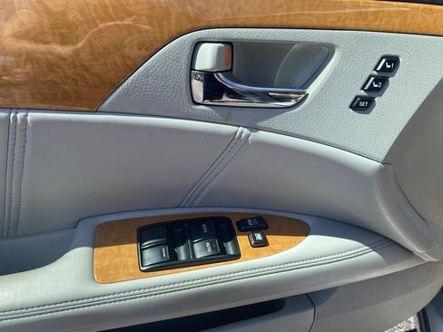 Used 2006 Toyota Avalon Limited FWD image 12