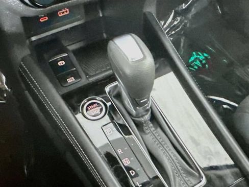 Used 2024 Nissan Kicks SR w/ Interior Electronics Package FWD image 16