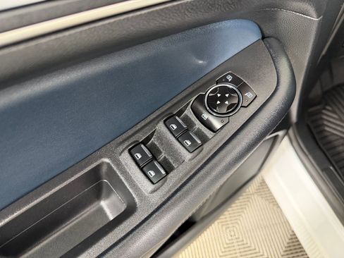 Used 2023 Ford Edge SEL w/ Sport Appearance Package AWD/4WD image 11