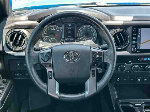 Used 2020 Toyota Tacoma TRD Off-Road w/ TRD Premium Off Road Package AWD/4WD image 27