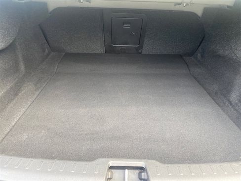 Used 2019 Volvo S60 T6 Momentum w/ Multimedia Package image 23