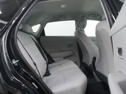 Used 2025 Hyundai Kona SEL image 12