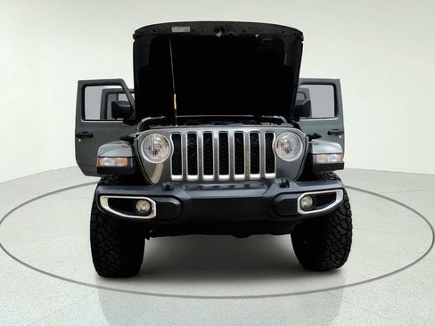Used 2021 Jeep Gladiator Overland w/ Uconnect 4C Nav & Sound Group AWD/4WD image 9