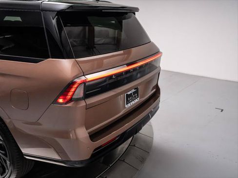 New 2026 Lincoln Navigator Black Label AWD/4WD image 33