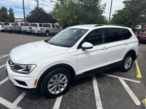 Used 2018 Volkswagen Tiguan S w/ 3rd Row Seat Package AWD/4WD image 2