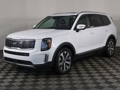 Used 2020 Kia Telluride EX w/ EX Premium Package image 12