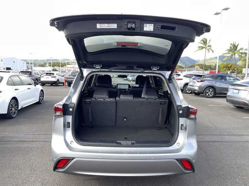 Used 2024 Toyota Highlander Platinum AWD/4WD image 20