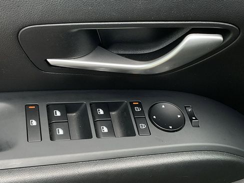 Used 2025 Hyundai Tucson SEL image 13