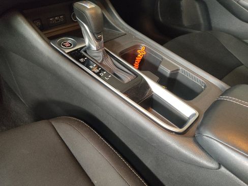 Used 2025 Nissan Sentra SV FWD image 26