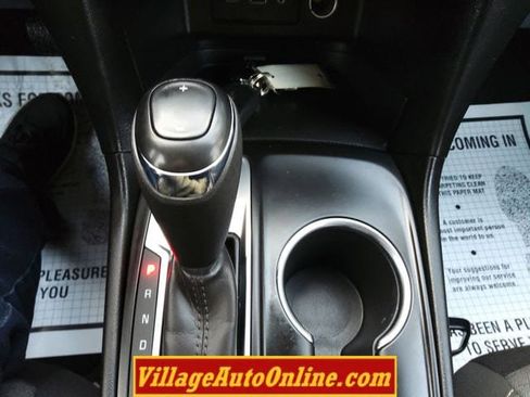 Used 2019 Chevrolet Equinox LT image 44