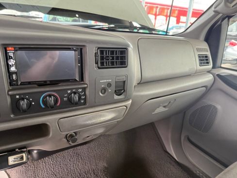 Used 2000 Ford F350 XLT image 38