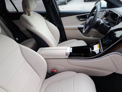New 2026 Mercedes-Benz GLC 300 4MATIC image 10