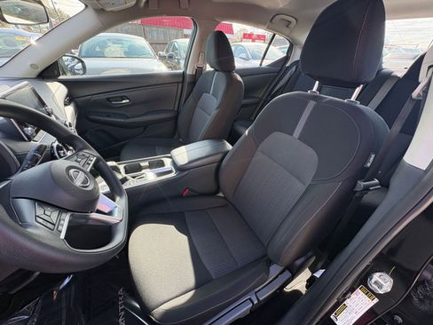 Used 2025 Nissan Sentra SV image 34