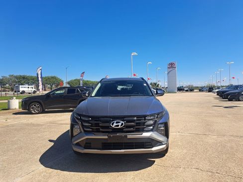 Used 2025 Hyundai Tucson SEL image 2