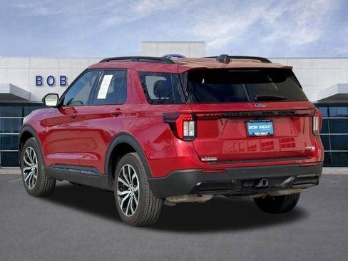 Used 2025 Ford Explorer ST-Line image 29