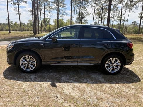 Used 2024 Audi Q3 2.0T Premium image 2