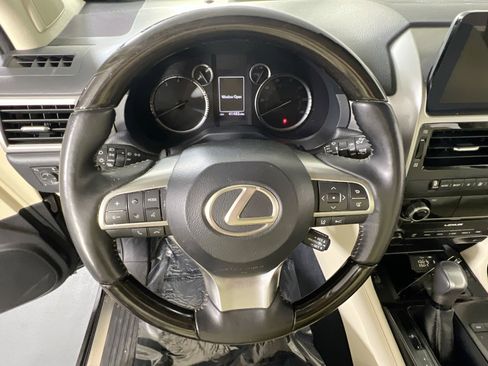 Used 2023 Lexus GX 460 Premium w/ Premium Package AWD/4WD image 11