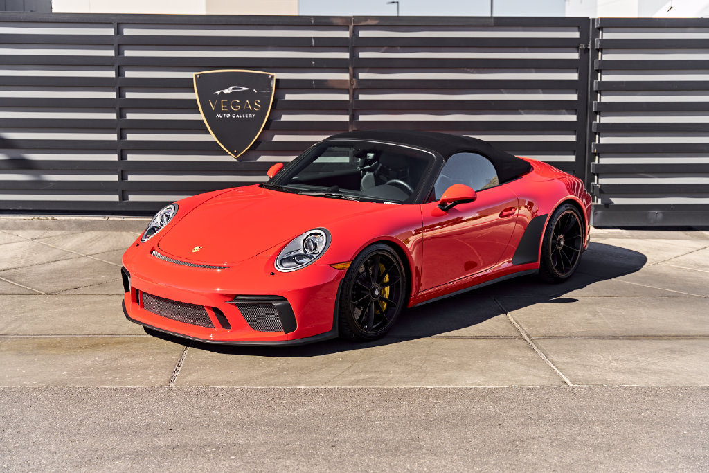 Used 2019 Porsche 911 Speedster w/ Chrono Package RWD image 5