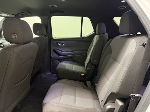 Certified 2023 Chevrolet Traverse LT FWD image 24