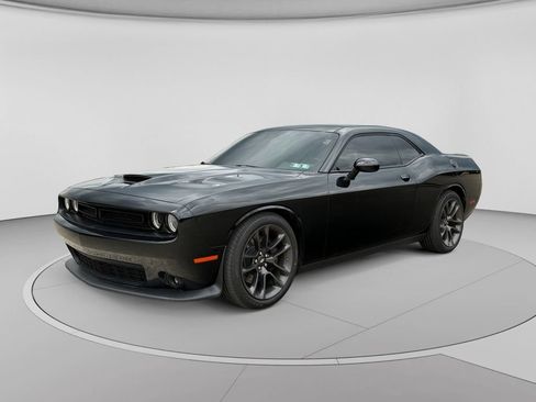 Used 2022 Dodge Challenger R/T Scat Pack w/ Plus Package RWD image 7
