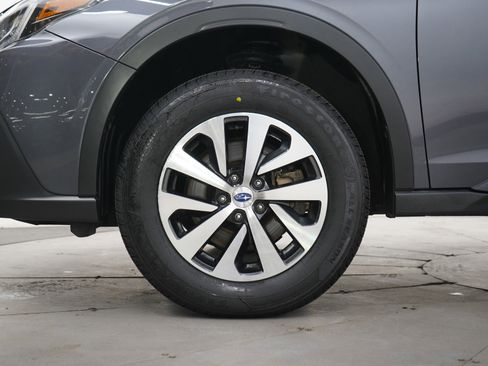 Used 2022 Subaru Outback Premium image 29