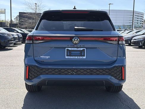 New 2026 Volkswagen Tiguan SE R-Line FWD image 4