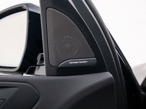 New 2026 BMW X5 xDrive50e w/ Executive Package image 15