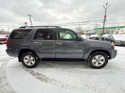 Used 2008 Toyota 4Runner SR5 image 4