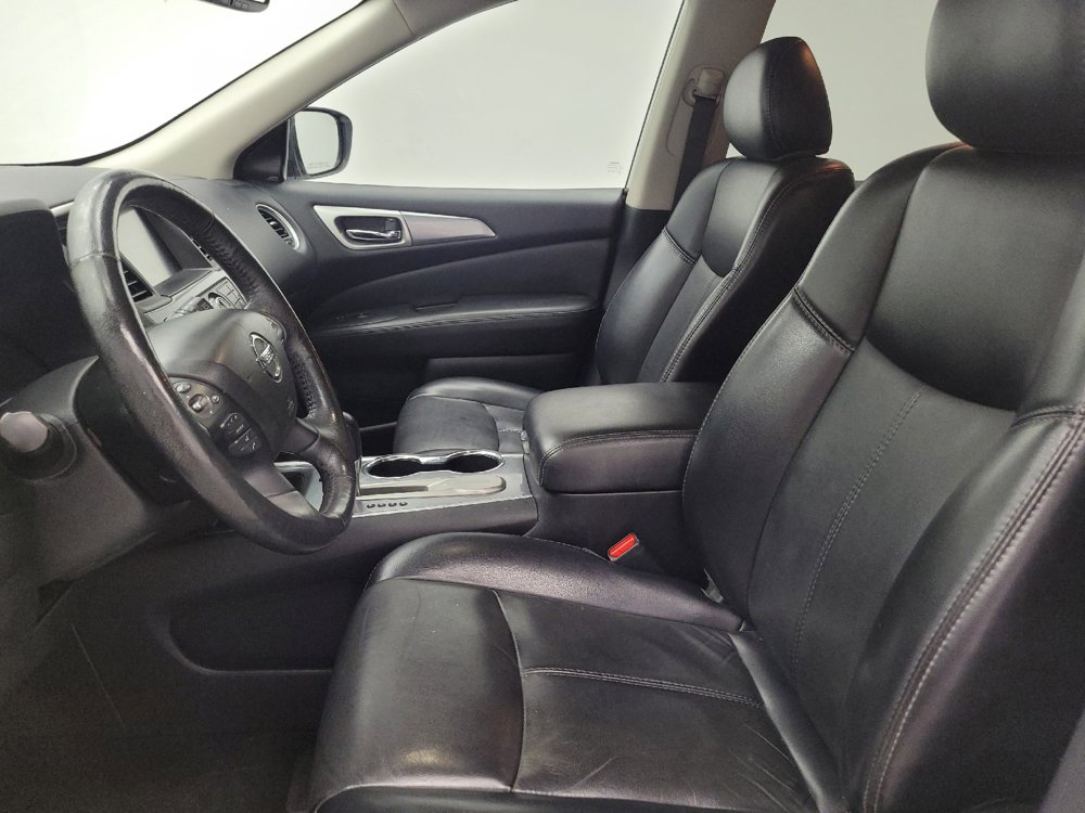 Used 2019 Nissan Pathfinder SL FWD image 17