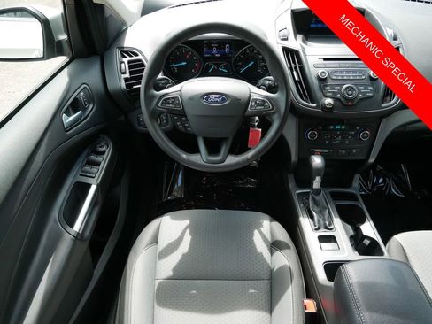 Used 2017 Ford Escape SE AWD/4WD image 12