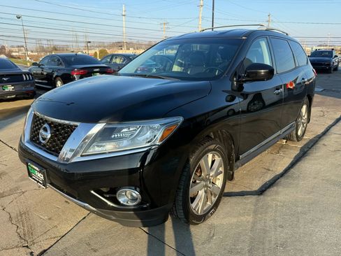 Used 2014 Nissan Pathfinder Platinum w/ Cargo Package image 6