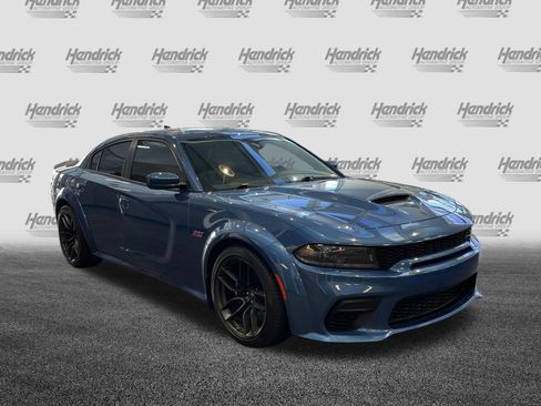 Used 2022 Dodge Charger Scat Pack RWD image 2