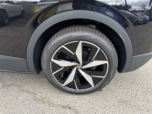 New 2025 Volkswagen ID.4 Pro S image 7