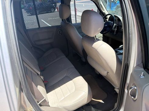 Used 2003 Jeep Liberty Limited AWD/4WD image 10